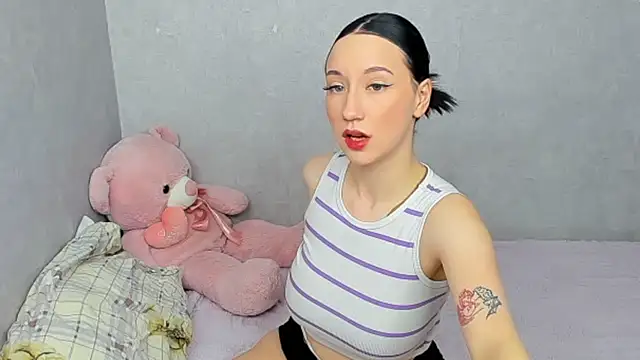 Snapshot of EileenMoores chatting on March 5, 2026, 1:51 pm EileenMoores online show from March 5, 2026, 1:51 pm