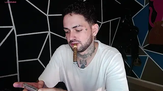 nicolastorres99 online show from October 27, 2025, 2:26 am