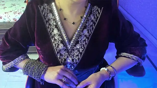 ShylaGill online show from December 5, 2025, 11:30 am