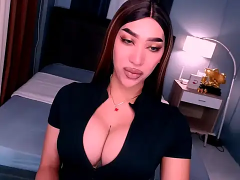 Snapshot of MystiqueQueen chatting on April 1, 2026, 8:26 am MystiqueQueen online show from April 1, 2026, 8:26 am