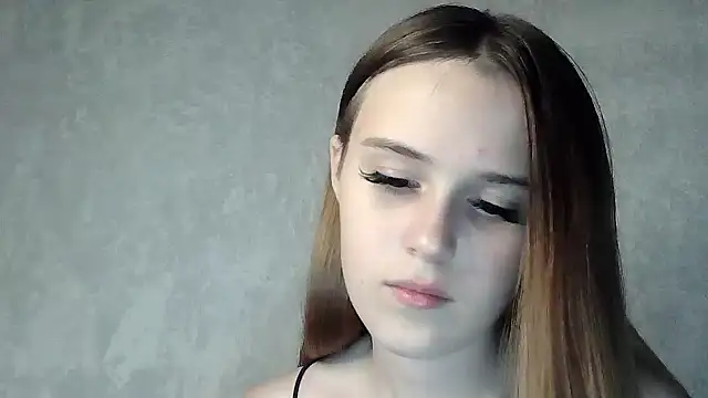 SweetLoraa online show from September 26, 2025, 3:16 pm