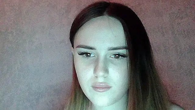 SweetLoraa online show from January 10, 2026, 9:05 pm