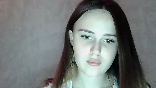Snapshot of SweetLoraa chatting on July 25, 2026, 4:04 pm SweetLoraa online show from July 25, 2026, 4:04 pm