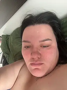 SunnyLeila2101 online show from October 31, 2025, 8:15 am