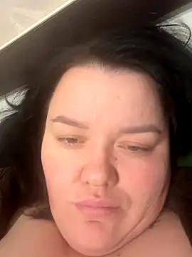 SunnyLeila2101 online show from November 4, 2025, 4:17 pm