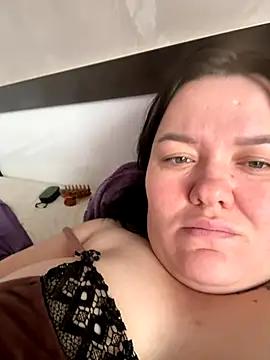 SunnyLeila2101 online show from December 2, 2025, 8:41 am