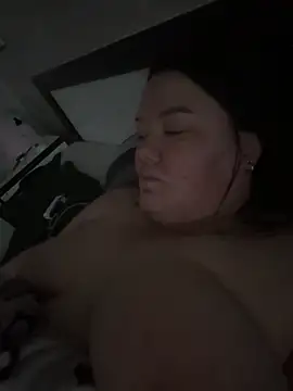 SunnyLeila2101 online show from December 23, 2025, 5:49 am