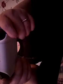 itsCuteTits online show from November 6, 2025, 12:50 pm