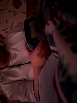 itsCuteTits online show from November 27, 2025, 1:24 pm