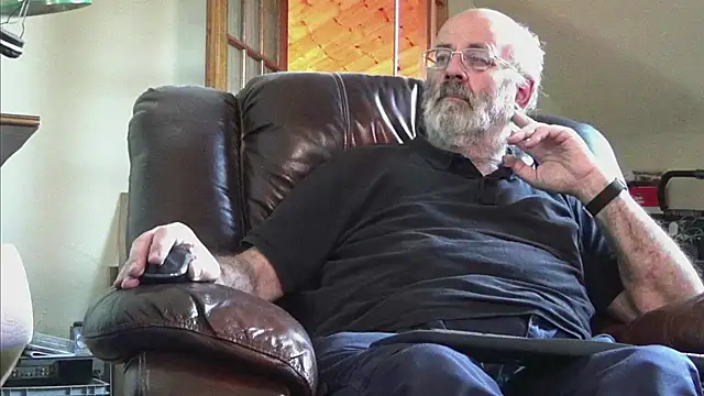 janzer13 online show from November 24, 2025, 2:39 pm