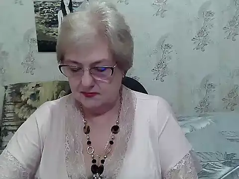 Renata62011 online show from May 26, 2026, 12:45 pm
