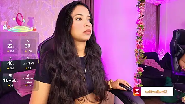 SophiaWalker 1 online show from October 17, 2025, 11:57 am