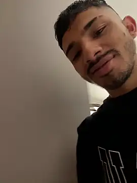 ArturoCardona  online show from February 11, 2026, 4:34 pm