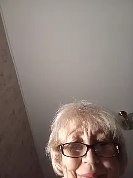 Anatolia5961 online show from November 22, 2025, 2:10 am