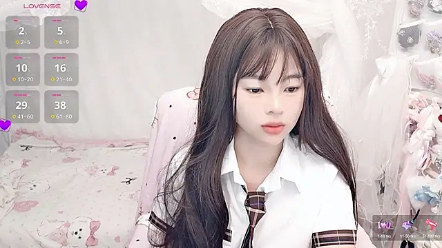 9aunatiis online show from February 5, 2026, 8:35 pm