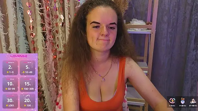 Snapshot of Luisa_Rosee chatting on September 13, 2025, 6:40 pm Luisa Rosee online show from September 13, 2025, 6:40 pm