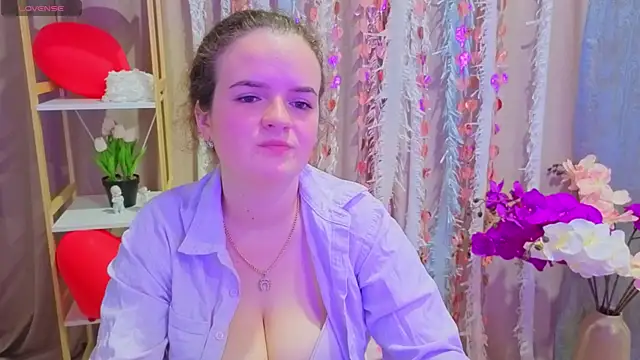 Luisa Rosee online show from February 17, 2026, 6:36 pm