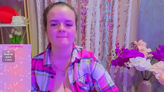 Luisa Rosee online show from March 5, 2026, 6:48 pm