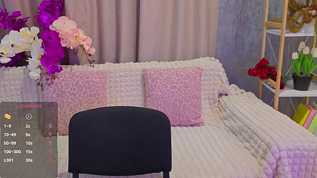 Luisa Rosee online show from July 15, 2026, 5:29 pm