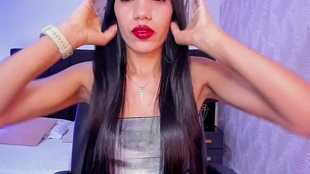 kaylaadams7 online show from October 13, 2025, 11:43 am