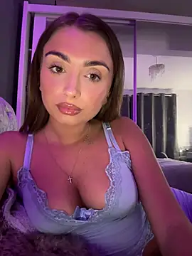 Snapshot of ellariverss chatting on August 5, 2026, 2:36 am ellariverss online show from August 5, 2026, 2:36 am
