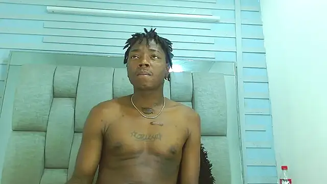 Snapshot of Black_Fire10 chatting on September 13, 2025, 7:35 pm Black Fire10 online show from September 13, 2025, 7:35 pm