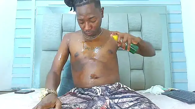 Snapshot of Black_Fire10 chatting on September 22, 2025, 7:38 pm Black Fire10 online show from September 22, 2025, 7:38 pm