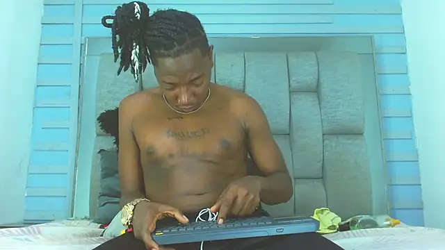 Snapshot of Black_Fire10 chatting on October 8, 2025, 7:44 pm Black Fire10 online show from October 8, 2025, 7:44 pm