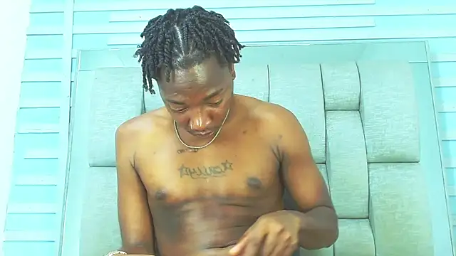 Snapshot of Black_Fire10 chatting on October 20, 2025, 6:52 pm Black Fire10 online show from October 20, 2025, 6:52 pm