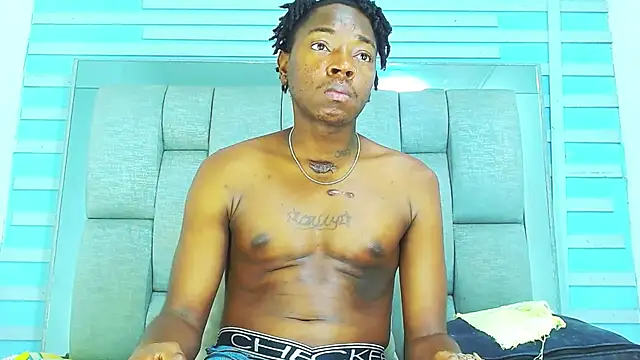 Snapshot of Black_Fire10 chatting on October 24, 2025, 8:16 pm Black Fire10 online show from October 24, 2025, 8:16 pm