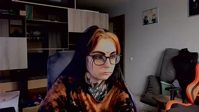 HighelikeGirl online show from September 18, 2025, 10:06 am