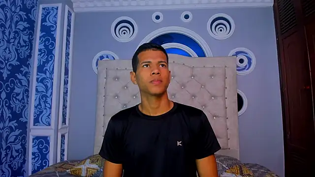 KingStark  online show from October 30, 2025, 11:22 am