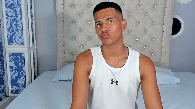 KingStark  online show from February 11, 2026, 2:49 am