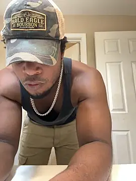 KeYBuMp323 online show from November 1, 2025, 2:19 pm