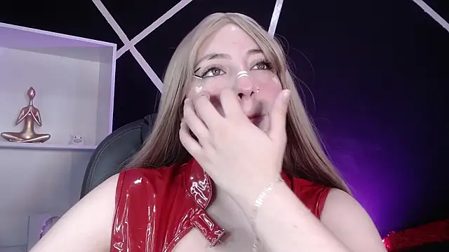 Lulugh  online show from September 18, 2025, 5:04 pm