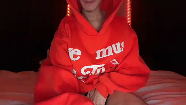 holydirt luxeno1 online show from January 17, 2026, 2:33 pm