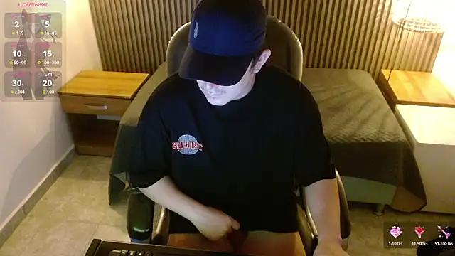 Lancelot 19 online show from October 23, 2025, 4:45 am