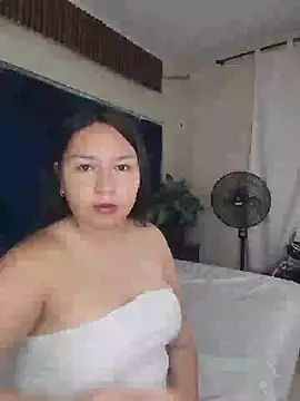 BellaRoux1 online show from February 25, 2026, 12:15 pm