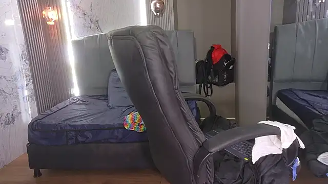 Vanessa 7  online show from January 18, 2026, 9:29 pm