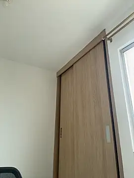 LauraCatalina online show from October 11, 2025, 12:04 pm