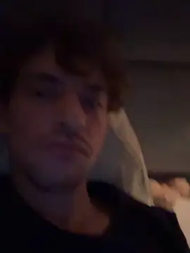 hottest23 online show from November 28, 2025, 2:14 am