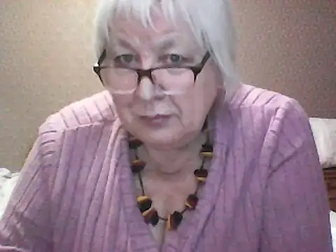 Snapshot of Alexia64231 chatting on September 9, 2025, 2:00 am Alexia64231 online show from September 9, 2025, 2:00 am