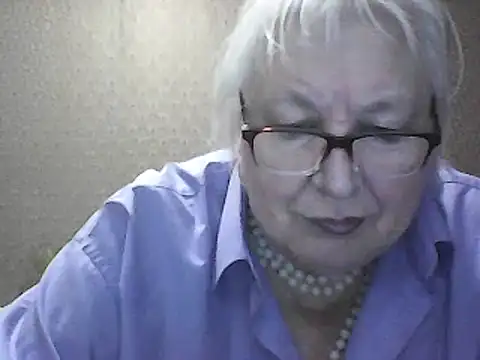 Snapshot of Alexia64231 chatting on September 10, 2025, 2:33 am Alexia64231 online show from September 10, 2025, 2:33 am