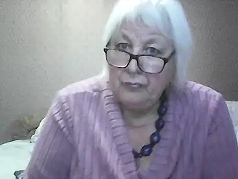 Snapshot of Alexia64231 chatting on September 18, 2025, 9:11 am Alexia64231 online show from September 18, 2025, 9:11 am