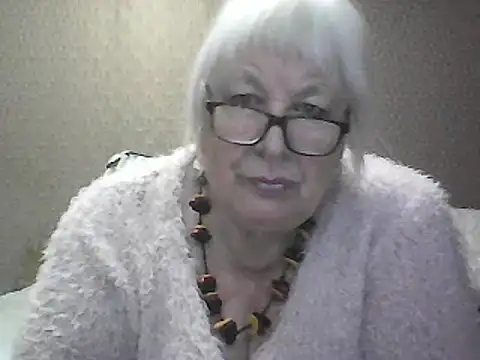 Snapshot of Alexia64231 chatting on September 19, 2025, 2:35 am Alexia64231 online show from September 19, 2025, 2:35 am