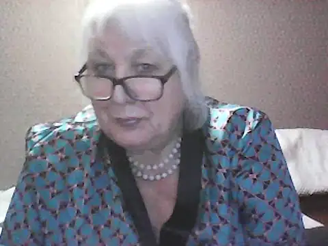 Snapshot of Alexia64231 chatting on September 19, 2025, 2:51 pm Alexia64231 online show from September 19, 2025, 2:51 pm