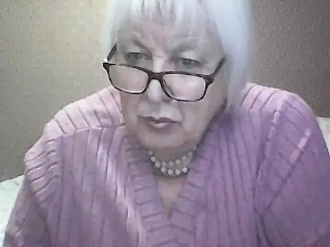 Snapshot of Alexia64231 chatting on September 23, 2025, 3:42 am Alexia64231 online show from September 23, 2025, 3:42 am