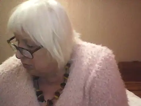 Snapshot of Alexia64231 chatting on September 26, 2025, 5:17 pm Alexia64231 online show from September 26, 2025, 5:17 pm