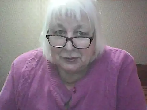 Snapshot of Alexia64231 chatting on September 27, 2025, 6:13 pm Alexia64231 online show from September 27, 2025, 6:13 pm
