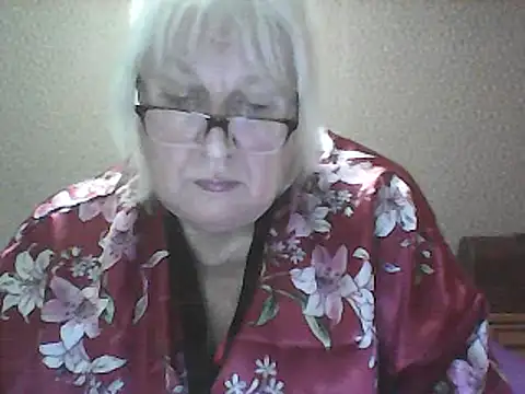 Snapshot of Alexia64231 chatting on October 18, 2025, 5:14 pm Alexia64231 online show from October 18, 2025, 5:14 pm